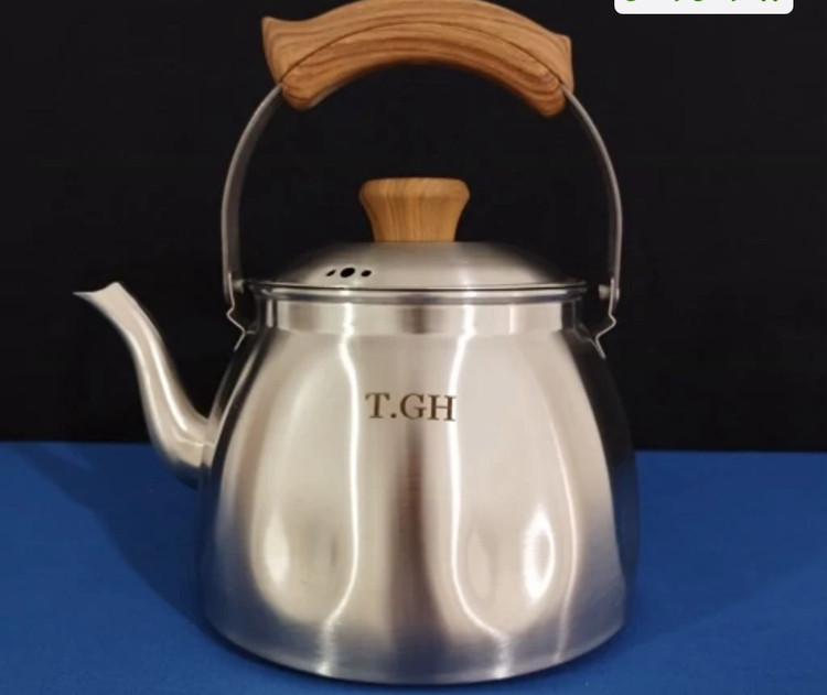 کتری مارک T.GH کد 5008 جنس کف چدن حجم 3/5 لیتر با 15 ماه گارانتی
