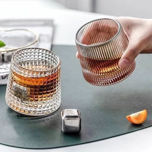 نیم لیوان وارداتی ساخت چین مدل پیک چرخشی جنس بلور طرح خطی - دون دون - سلطنتی