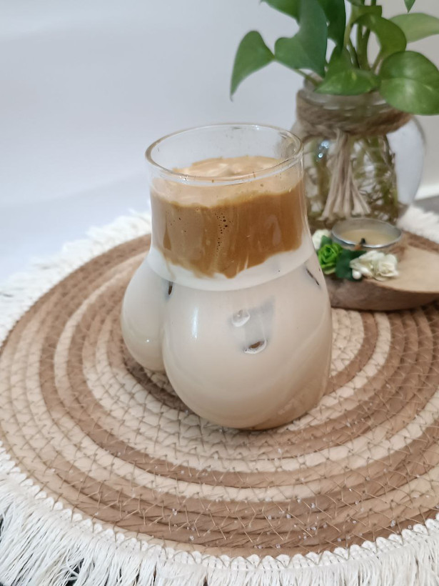 ماگ وارداتی ساخت چین مدل پینترستی جنس پیرکس حجم ۳۰۰ میل
