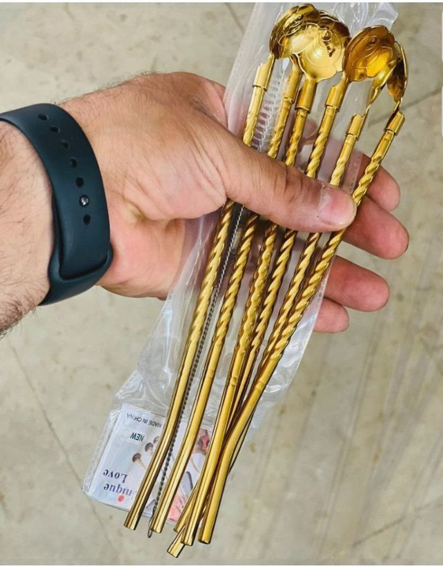 قاشق شربت خوری وارداتی ساخت چین مدل نی دار با نی شور رنگ طلائی جنس استیل درجه یک