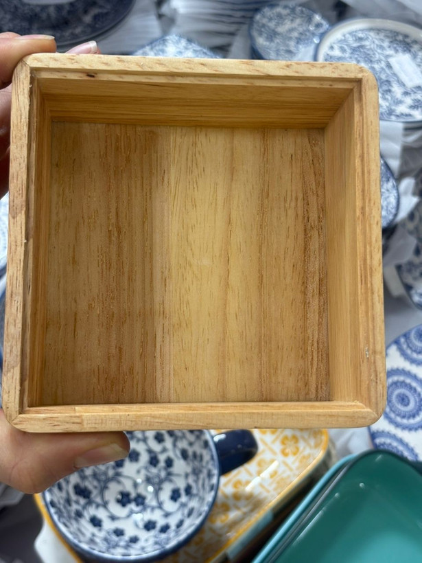 شکلات خوری نقلی طرح مربع جنس چوب رابر درجه یک ضلع ۱۲ و ارتفاع ۶ سانت