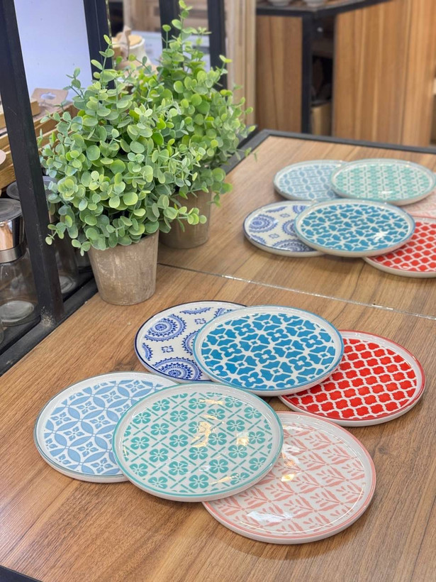 کیک خوری مارک دنی هوم وارداتی ساخت چین ۶ رنگ جنس چینی و سرامیک قطر ۱۵ سانت