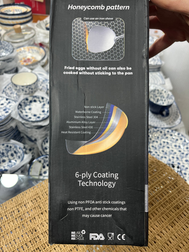 تابه تکدسته وارداتی ساخت چین مدل داخل زنبوری ضد خط و خش جنس استیل ۶ لایه ۳۱۶ نچسب سایز ۲۴