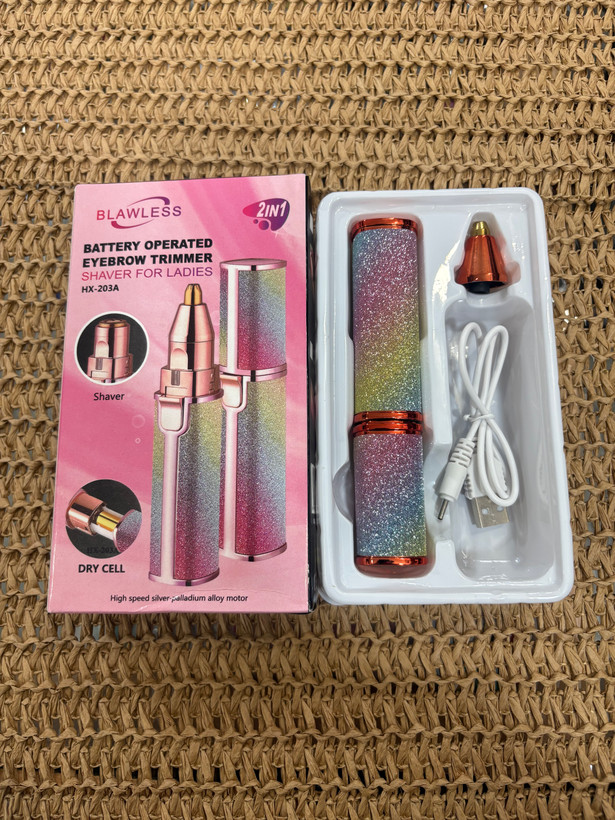 موزن ماتیکی زنانه شارژی مارک BLAWLESS وارداتی ساخت چین مدل HX-203A دارای ۲ سری اصلاح