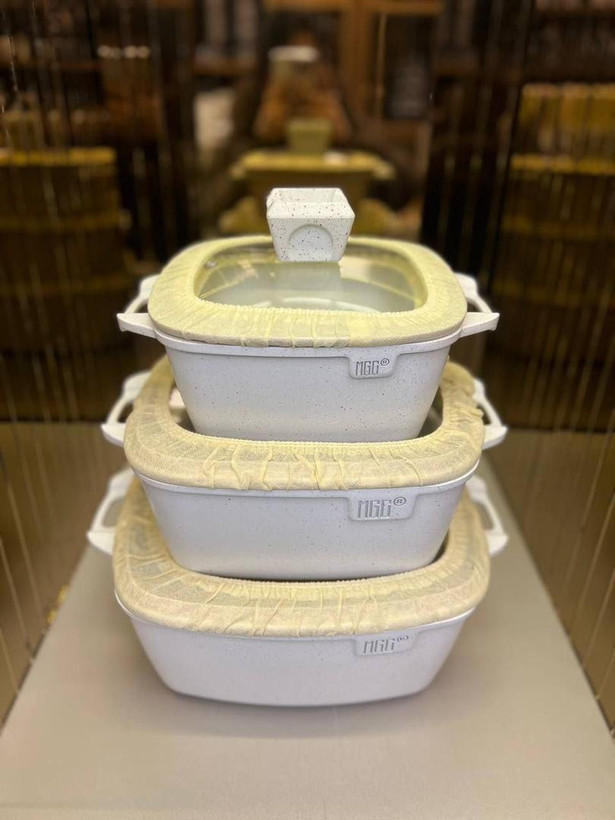 سرویس قابلمه مربع ۶ پارچه مارک ام جی سی وارداتی ساخت چین جنس چدن داخل گرانیت درب پیرکس سایز ۲۰ ،۲۴ ،۲۸