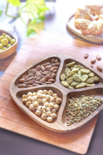 اردور خوری ۴ خانه چوب گردو مارک آماهوم طرح فنیس کیفیت عالی ابعاد مربع ضلع ۲۵ در ارتفاع ۳/۵ سانت